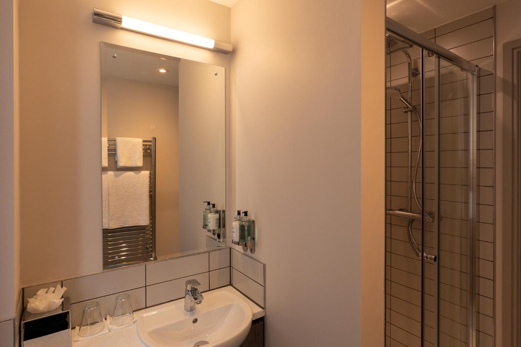 Offshore - The Inn Collection Group Lytham St Annes Extérieur photo